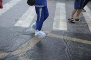 广州暴雨突袭，高考继续