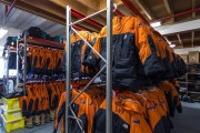 服装仓库如何除湿？仓库除湿机轻松应对潮湿问题